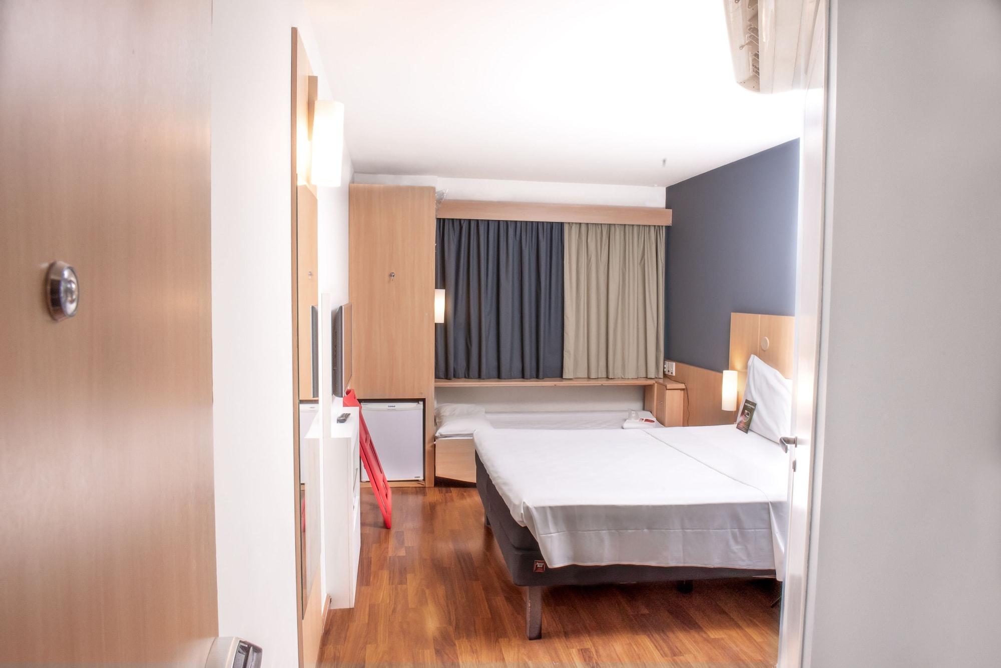 Ibis Rio De Janeiro Santos Dumont Hotel Bagian luar foto