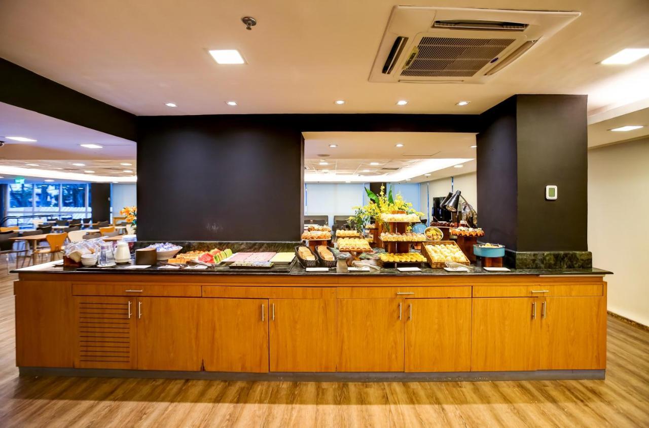 Ibis Rio De Janeiro Santos Dumont Hotel Bagian luar foto